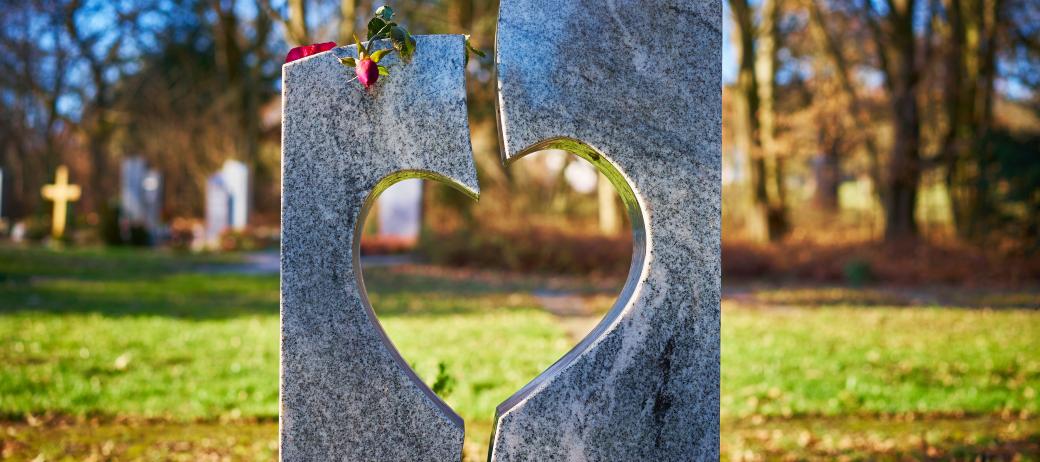 Friedhofsgang und Gräbersegnung an Allerheiligen